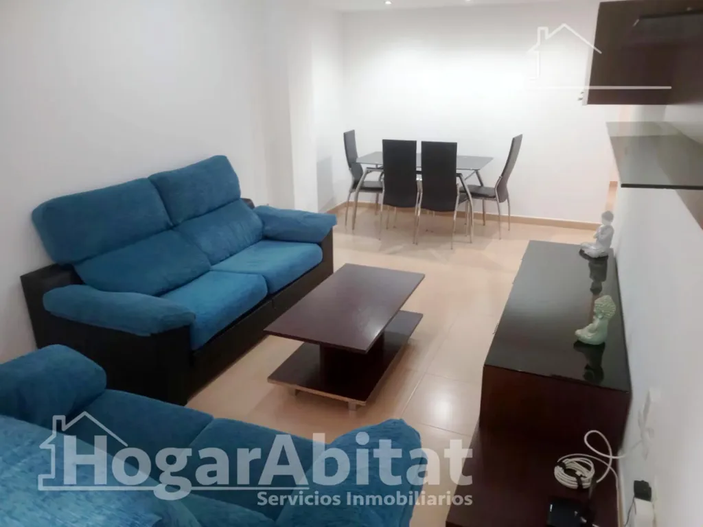 Elutuba - Semi-New Apartment with Patio in Almazora