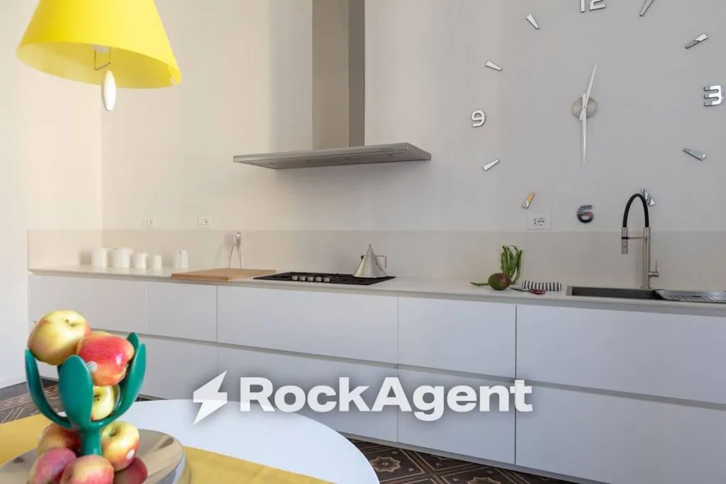 Luxury Apartment with Balcony in Leghorn