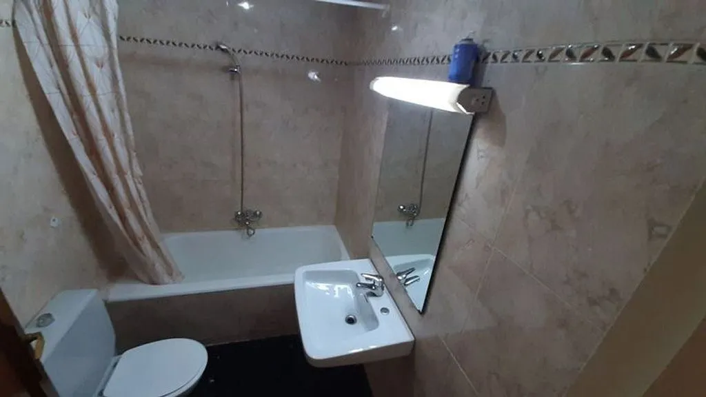 Bathrooms - Apartment with Balcony in Historic Centre
