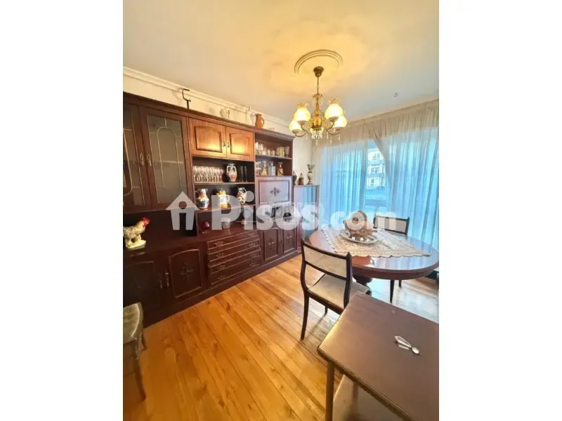 Söögituba - Ground Floor Flat with Ascender in Santander