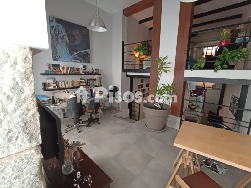 Elutuba - Reformed Duplex with West View in Malasaña