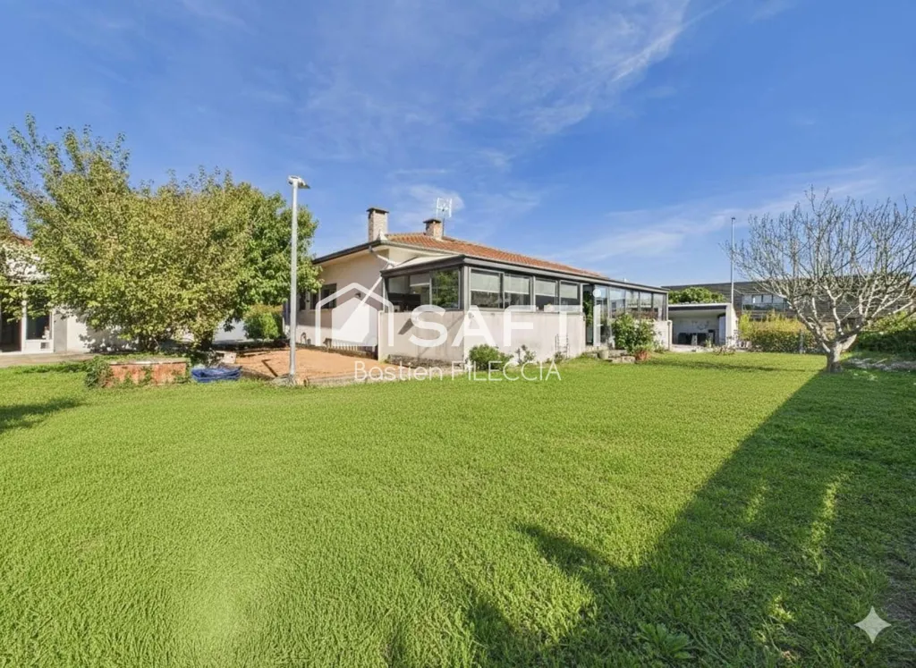 Jardin - Maison avec Piscine et Dépendance à Fonsorbes