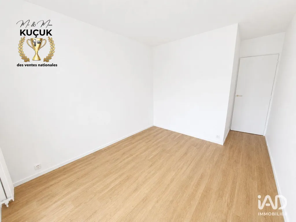 Chambres - Appartement 3 Pièces avec Ascenseur à Lamballe