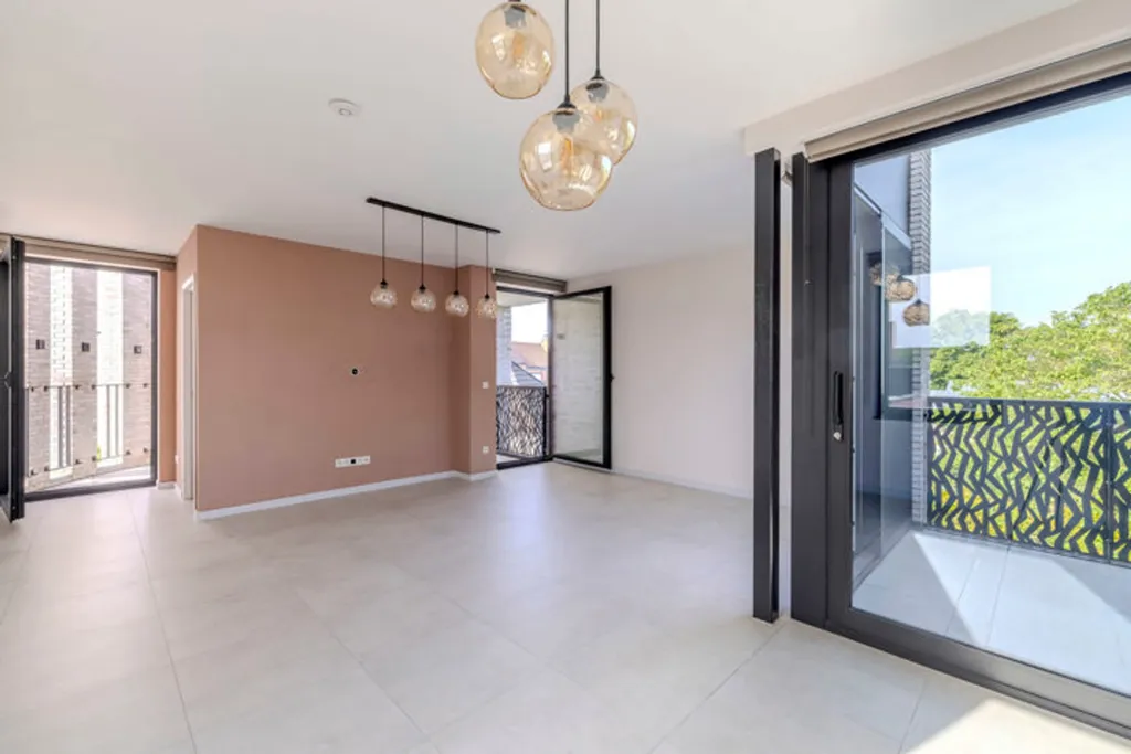 Esik - Energy-Efficient Apartment with Terraces in Kessel