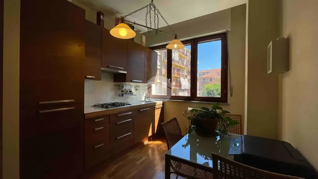 Köök - Rustic Flat with Balcony in Asti