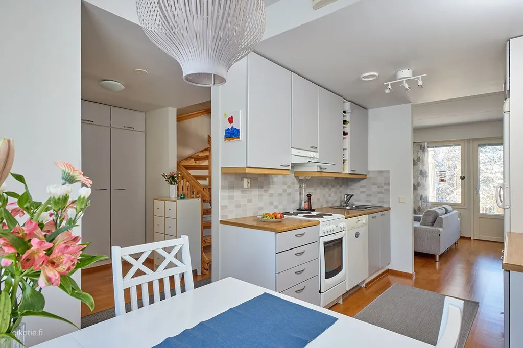 Köök - Two-Bedroom Apartment with Sauna in Lohja