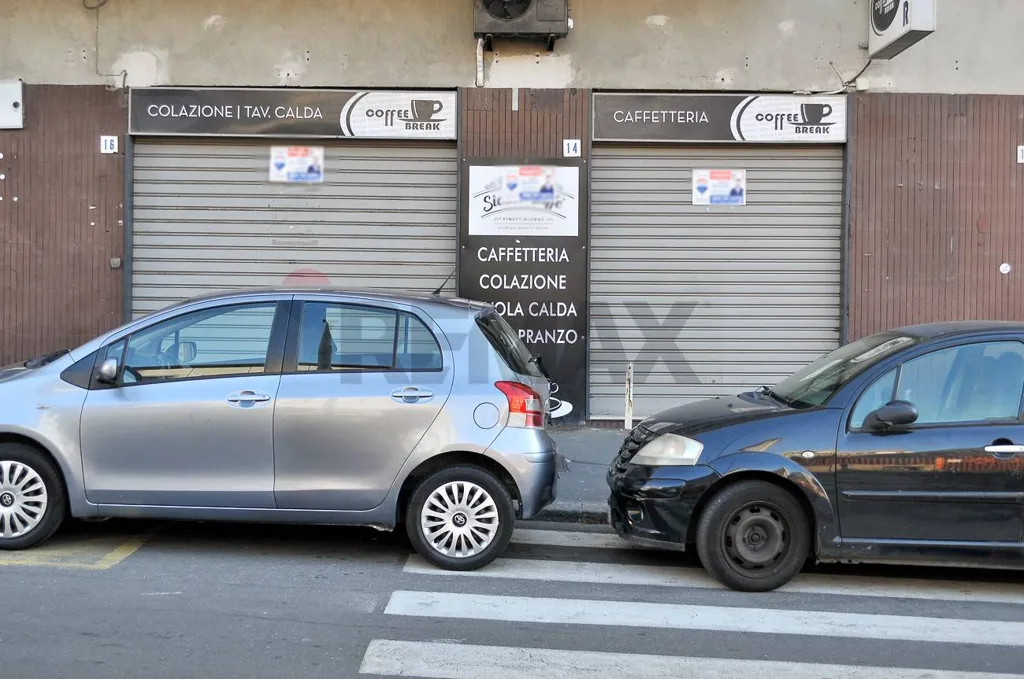Extérieur - Shop with Double Frontage in Catania's Borgo