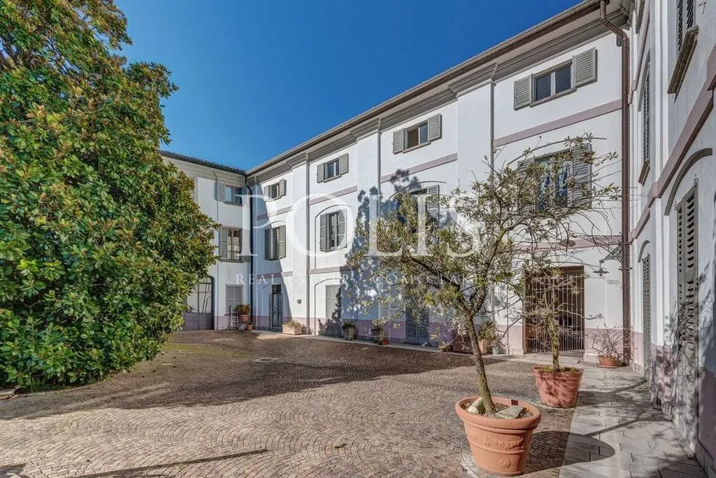 Aed - Historic Villa with Lakeside Views in Como