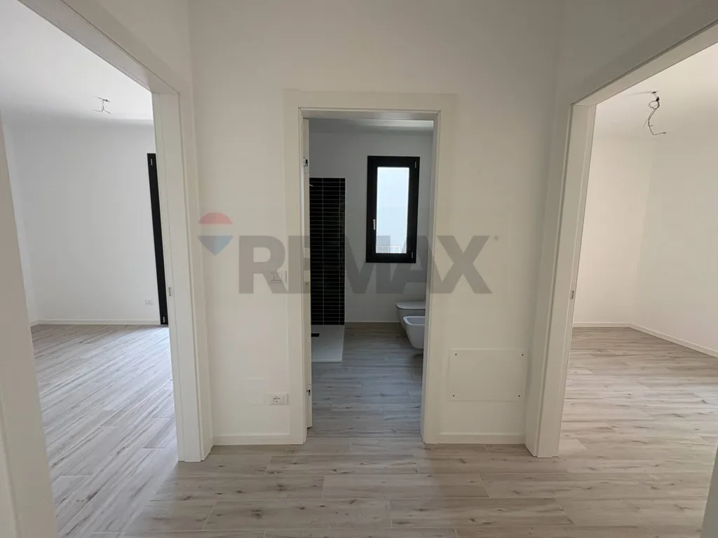 Stanze - Modern Triplex with Terraces in Trieste