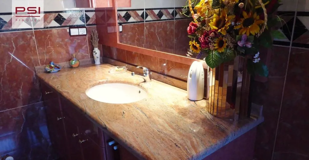 Salles de bain - Luxury House with Garden in Cardedeu