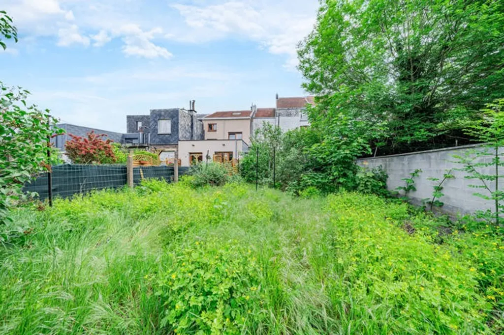 Jardin - Maison à Rénover avec Terrasse à Grivegnée