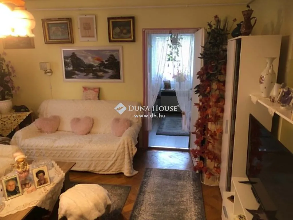Soggiorno - Apartment with Balcony in Komló