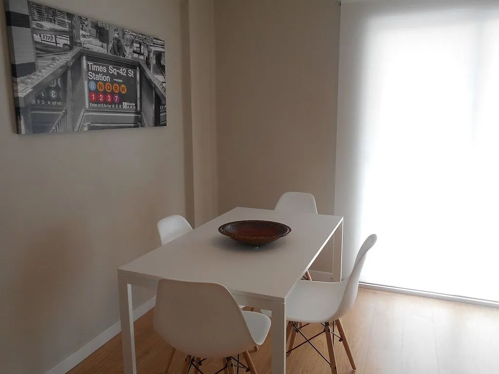 Sala da pranzo - Furnished Flat with Terrace in Blasco Ibáñez
