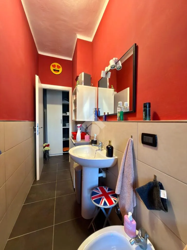 Vannitoad - Fully Rented Flat with Balcony in Torino