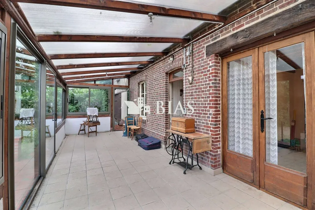Terrasse - Maison en Brique et Colombage à Bernay
