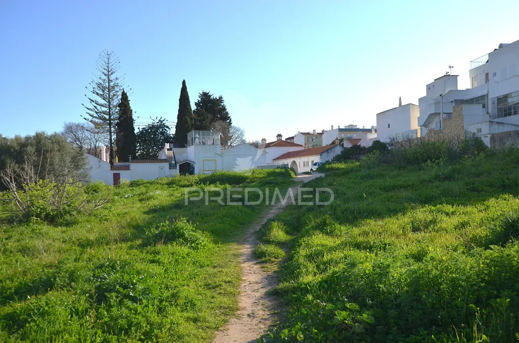 Giardino - Development Land with Beach Proximity in Portimão