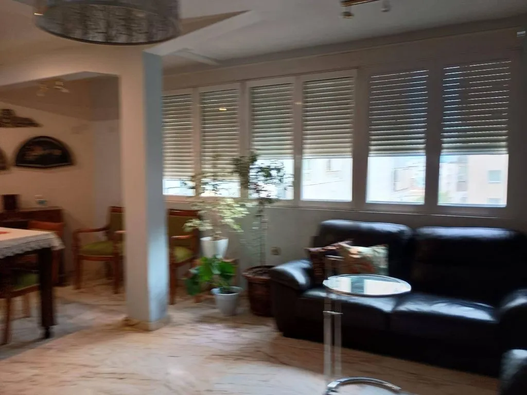 Dining Room - Luxury Flat with Balcony in Valencia