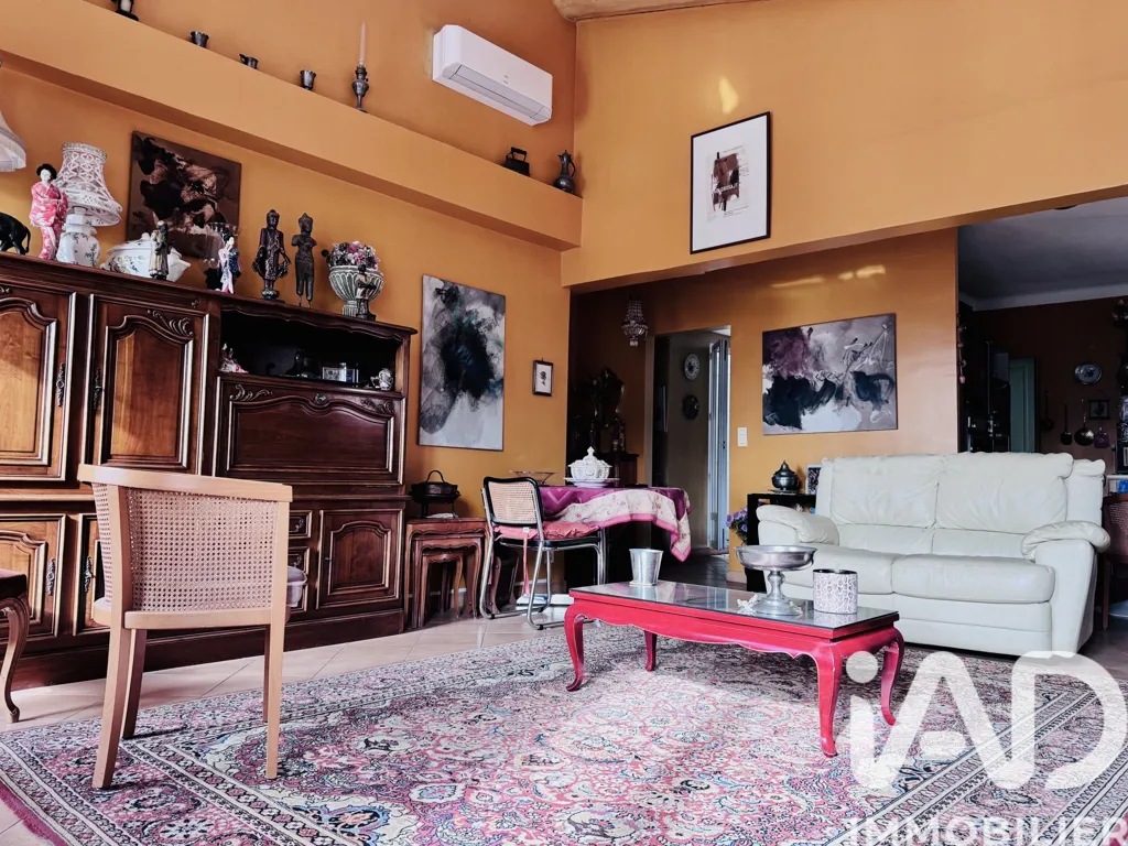 Séjour - Appartement de Caractère avec Cour Privative à Carpentras