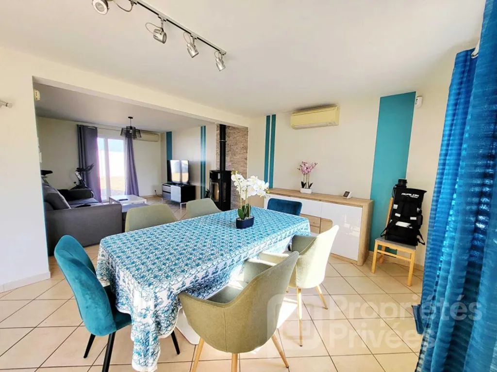 Salle à manger - Maison Moderne avec Jardin à Sermaises