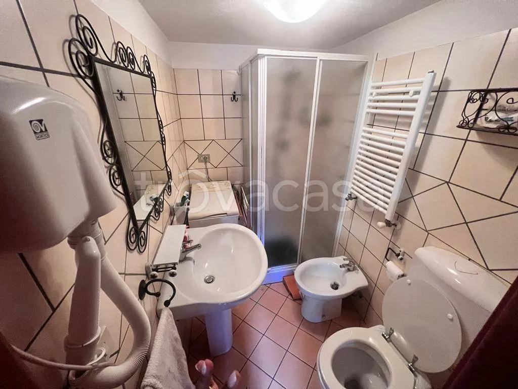 Salles de bain - Studio Apartment near Lake in Domaso