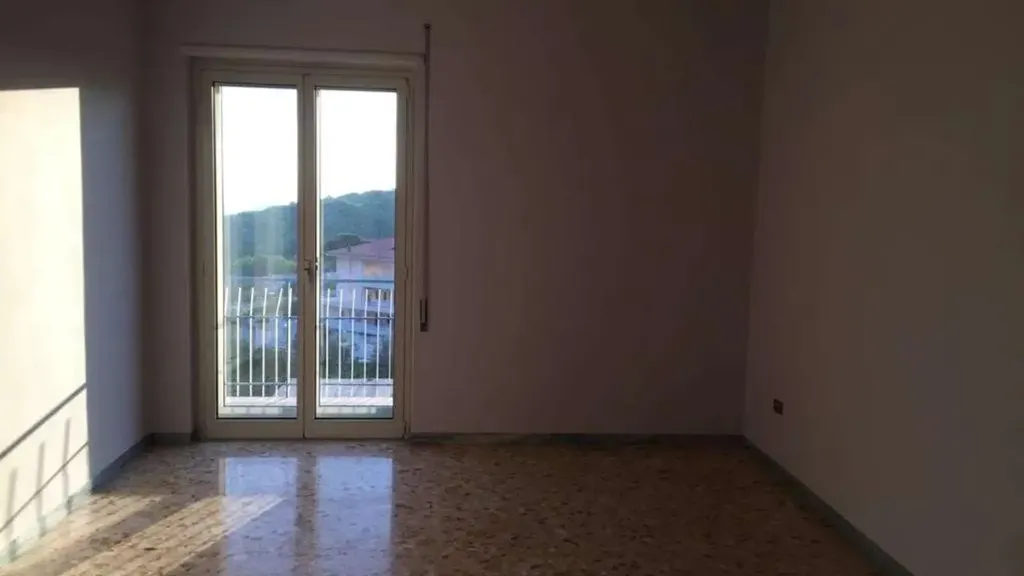 Pièces - Luxury Apartment with Mountain View in Sessa Aurunca