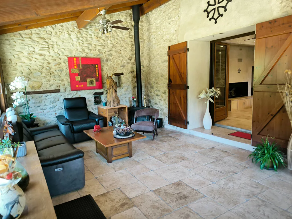 Elutuba - Charming Farmhouse with Paddock in Rural Setting