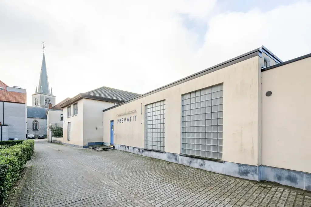 Esterno - Commercial Property with Residential Unit in Kruisem