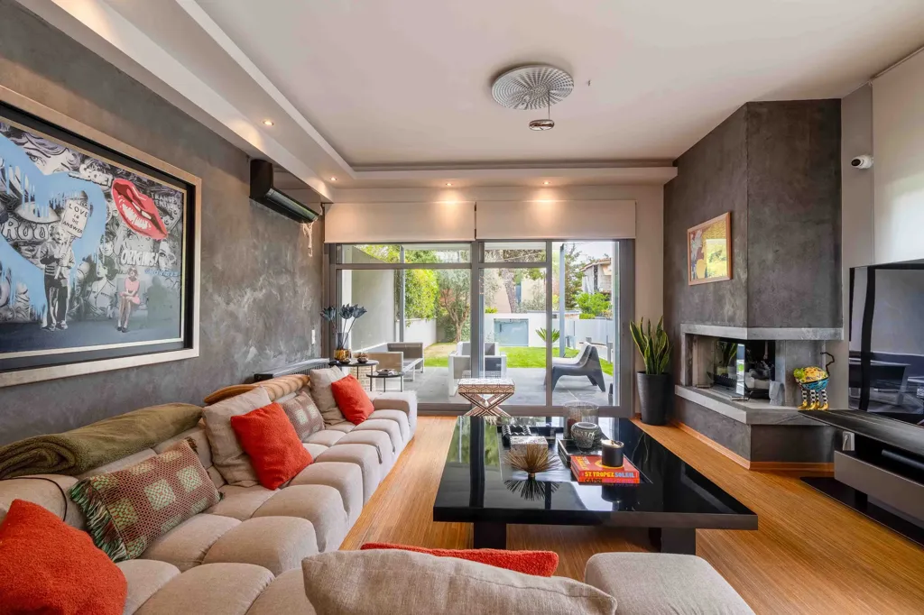 Elutuba - Maisonette with Private Garden in Rea Drosia