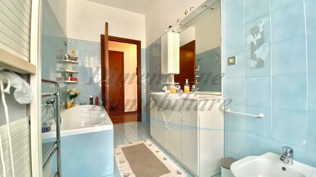 Salles de bain - Apartment with Sea View in Cecina