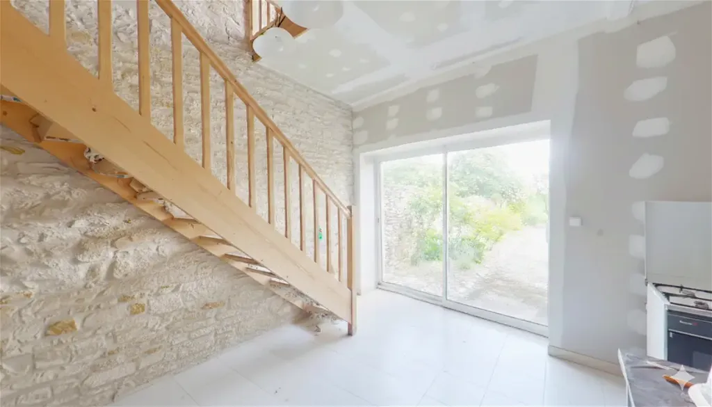 Pièces - Maison de 5 Pièces avec Cour Privée à Maisonneuve