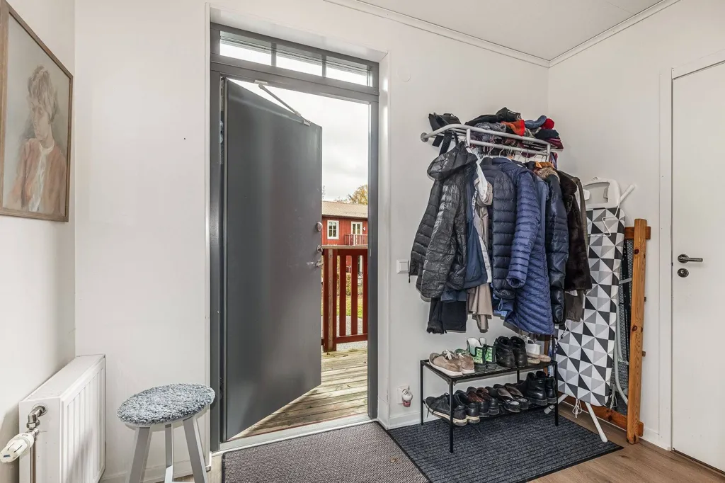 Ingresso - Apartment with Balcony in Eskilstuna