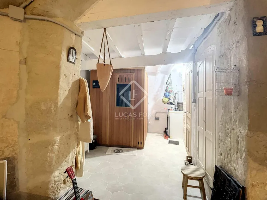Ingresso - Renovated Townhouse with Terraces in Mahón