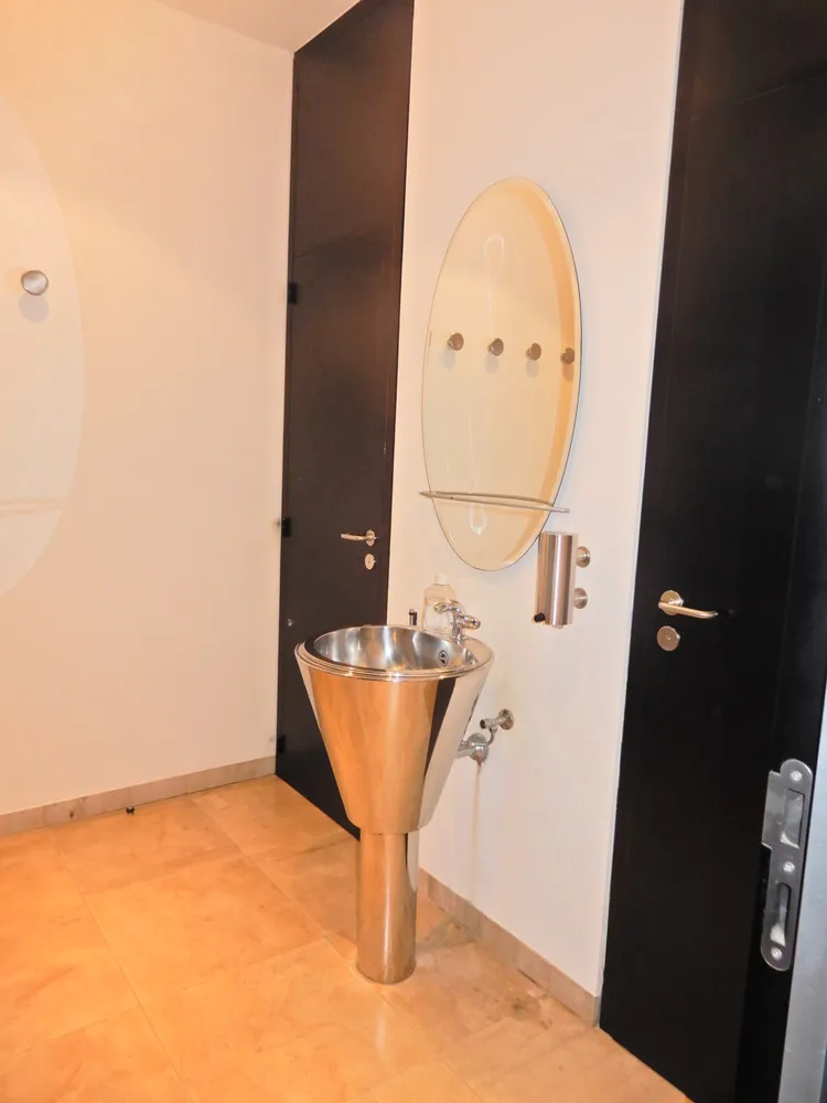 Salles de bain - Espace de Bureau Lumineux à Meulebeke