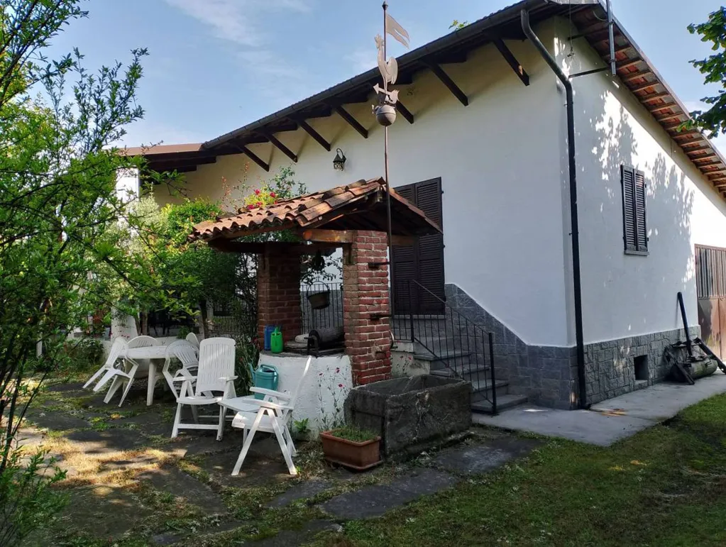 Terrace - Independent Villa with Private Garden in Barge
