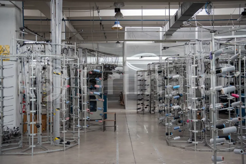 Toad - Warehouse with Office Space in Barletta