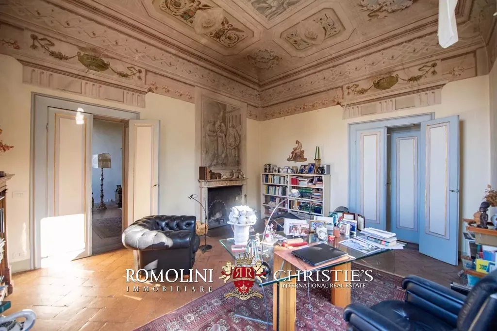 Kabinet - 18th-Century Villa with Panoramic Views near Pisa