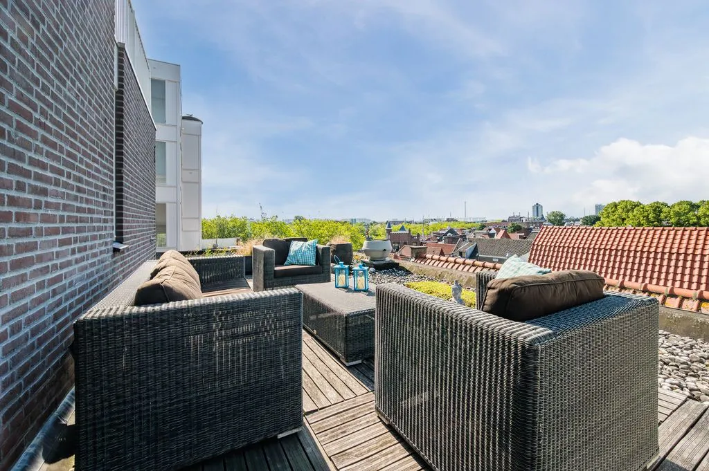Terrazza - Maisonette with Garden Access in Vlaardingen