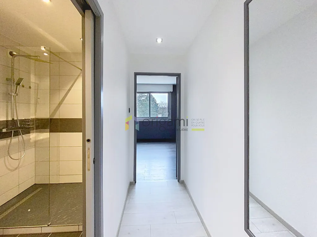 Esik - Flat with Balcony in Lingolsheim