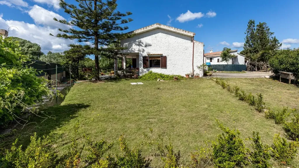 6-room house in IT