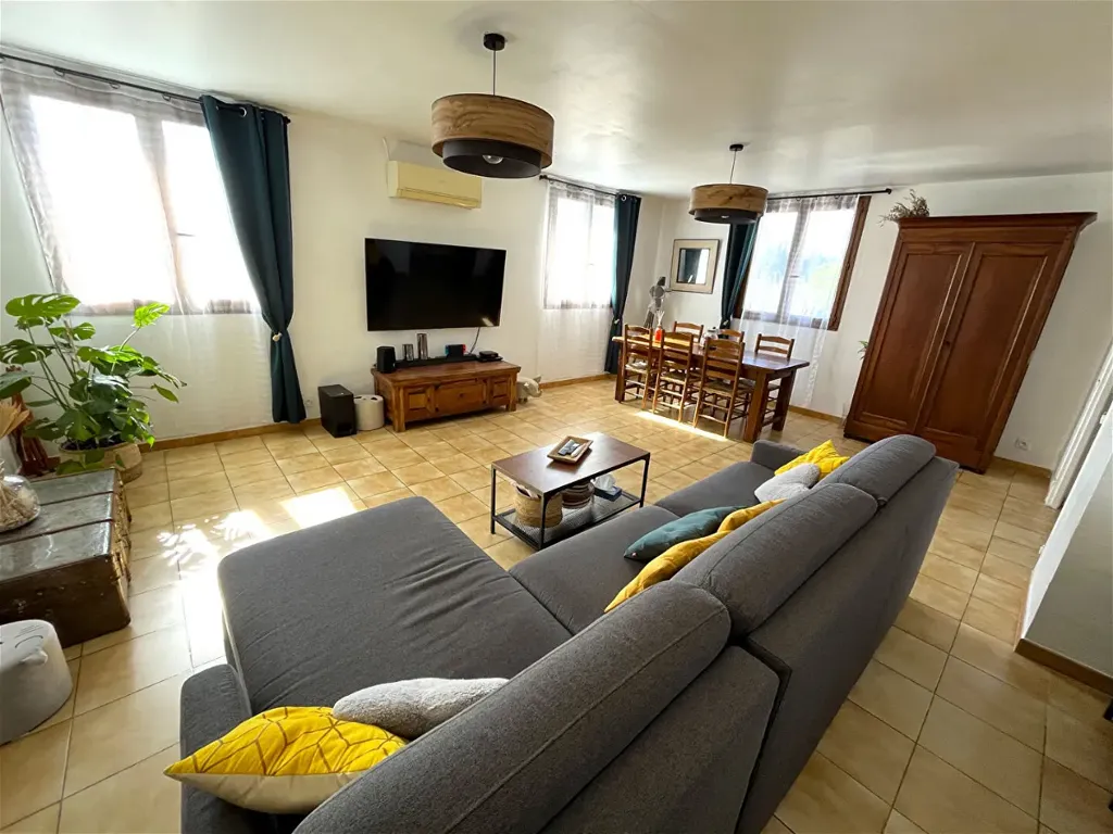 Maison 4 pièces à Eyguieres
