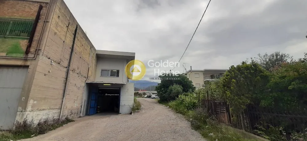 Extérieur - Warehouse with Loading Bays in Rio - Agios Vasilios