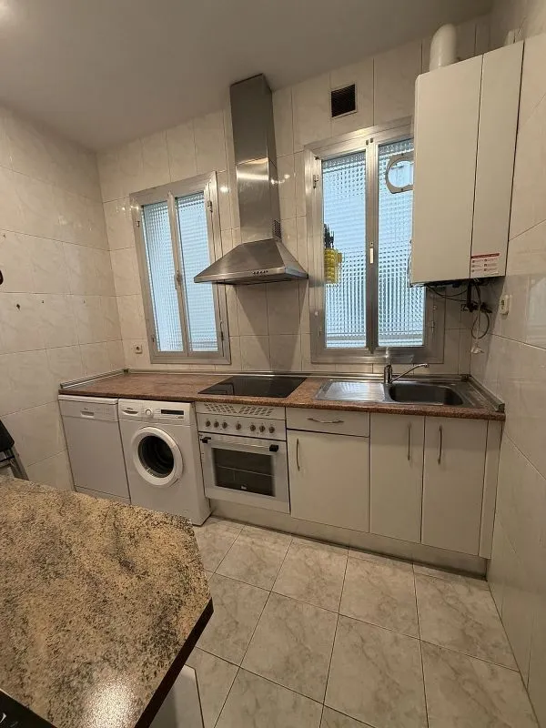 Cuisine - 3-Bedroom Flat with South Orientation in Chamberí