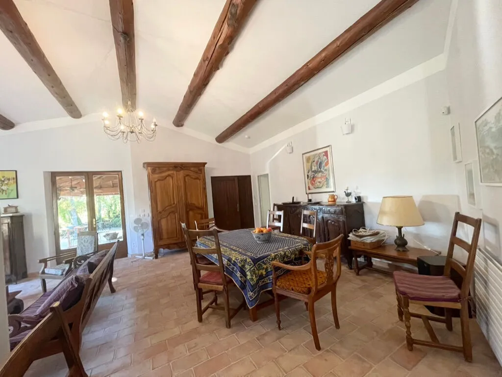 Sala da pranzo - Architectural House with Pool in Roussillon