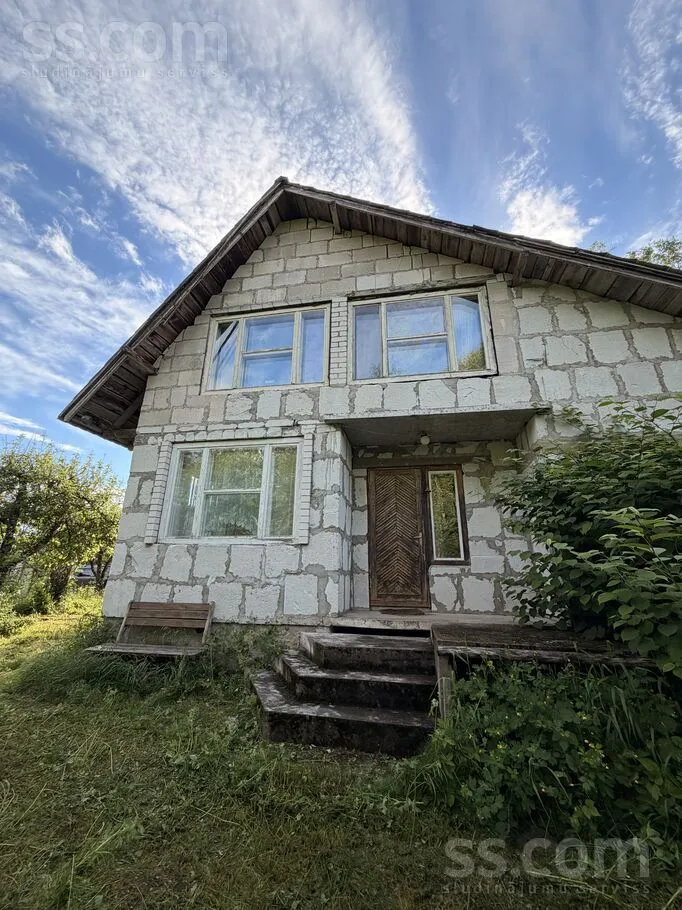 Esterno - Two-Storey House with River View in Garkalne