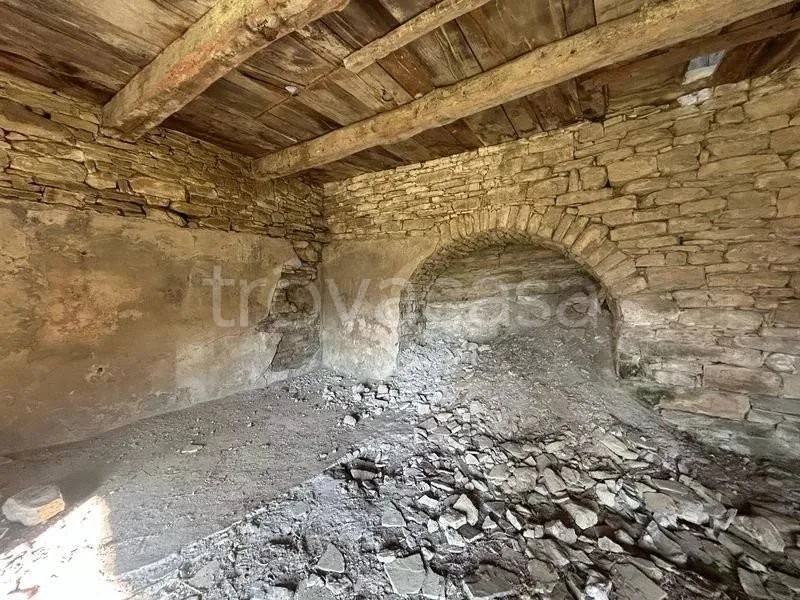 Toad - Rustic Stone Cottage with Panoramic Views in Pezzolo Valle Uzzone