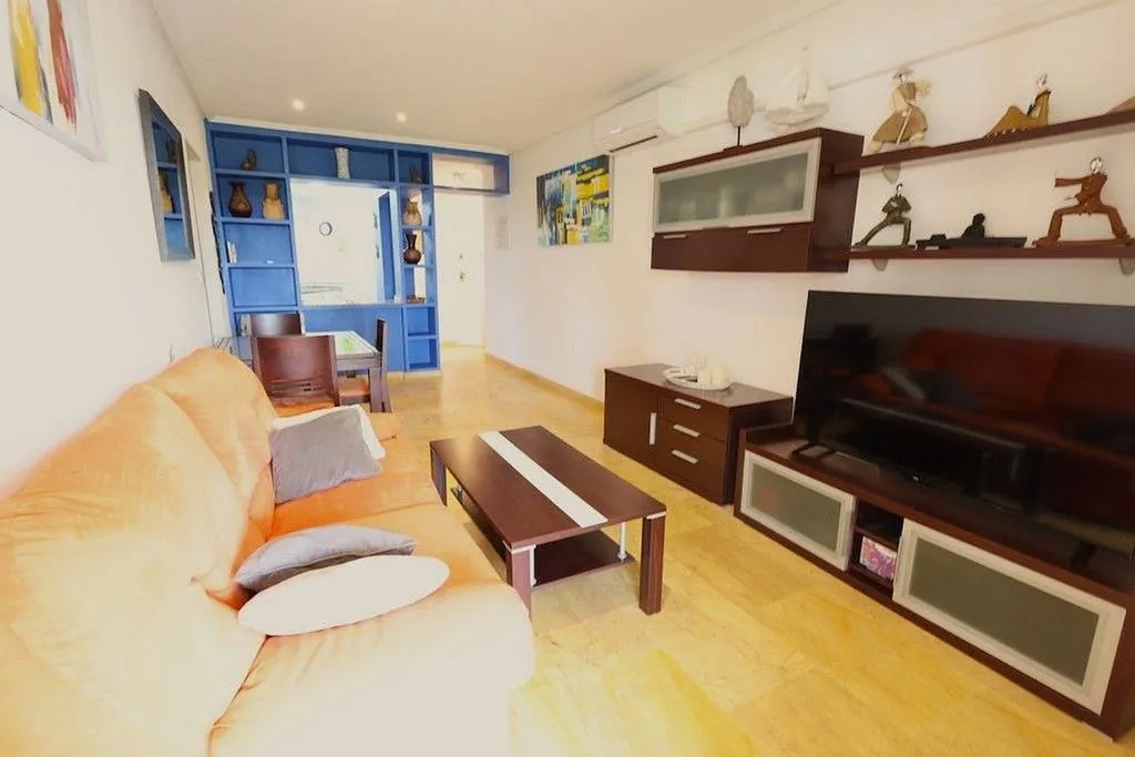 Elutuba - Seafront Apartment with Pool in Cabo Roig