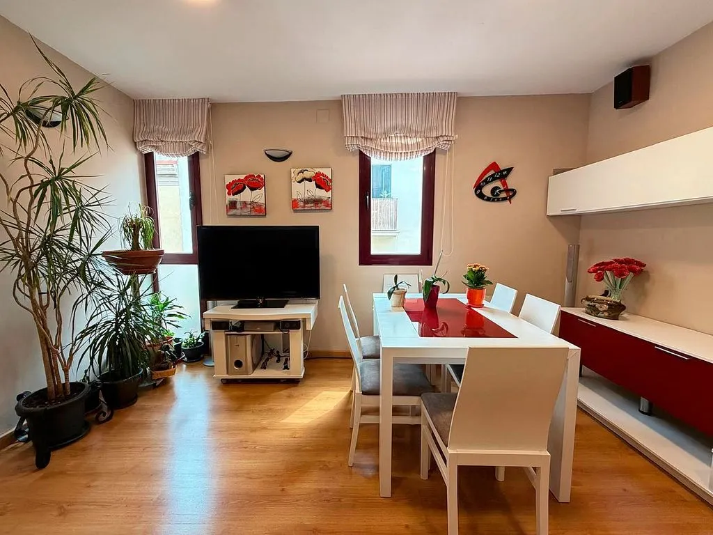 Sala da pranzo - Bright Apartment with Air Conditioning in Sant Pere