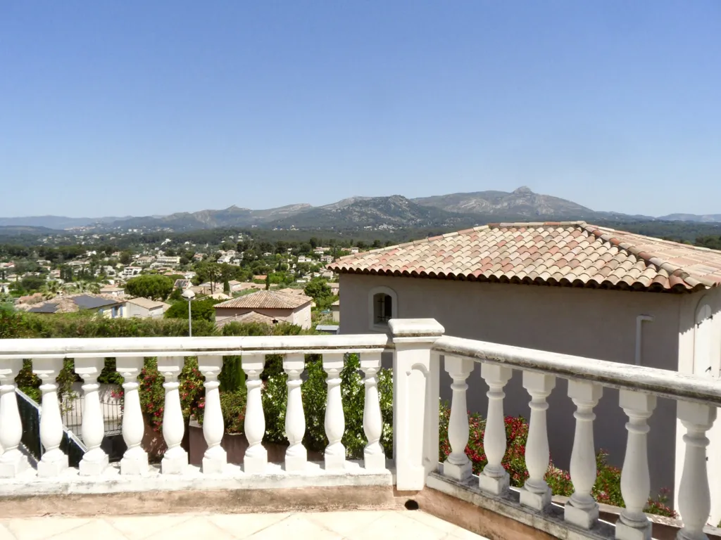 Balcon - Maison de luxe avec vue panoramique à La Penne-sur-Huveaune