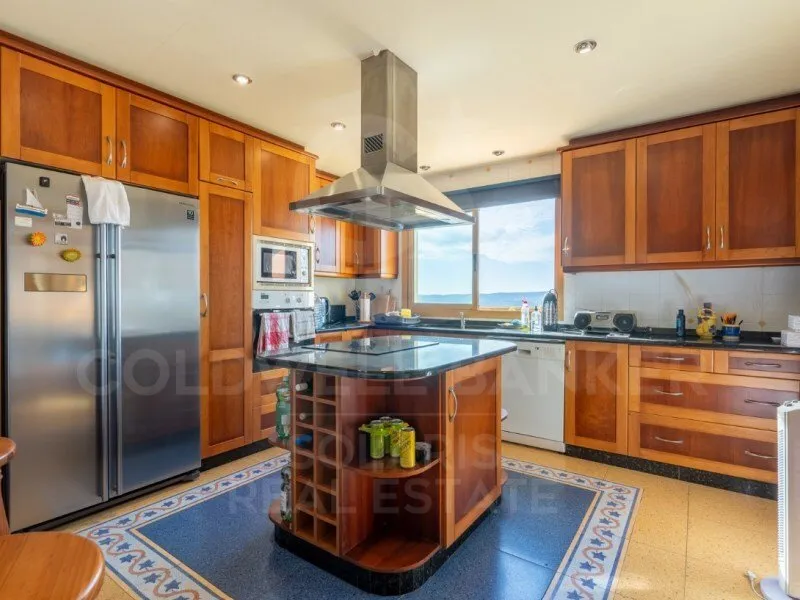 Kitchen - Traditional Villa with Panoramic Views in Javea