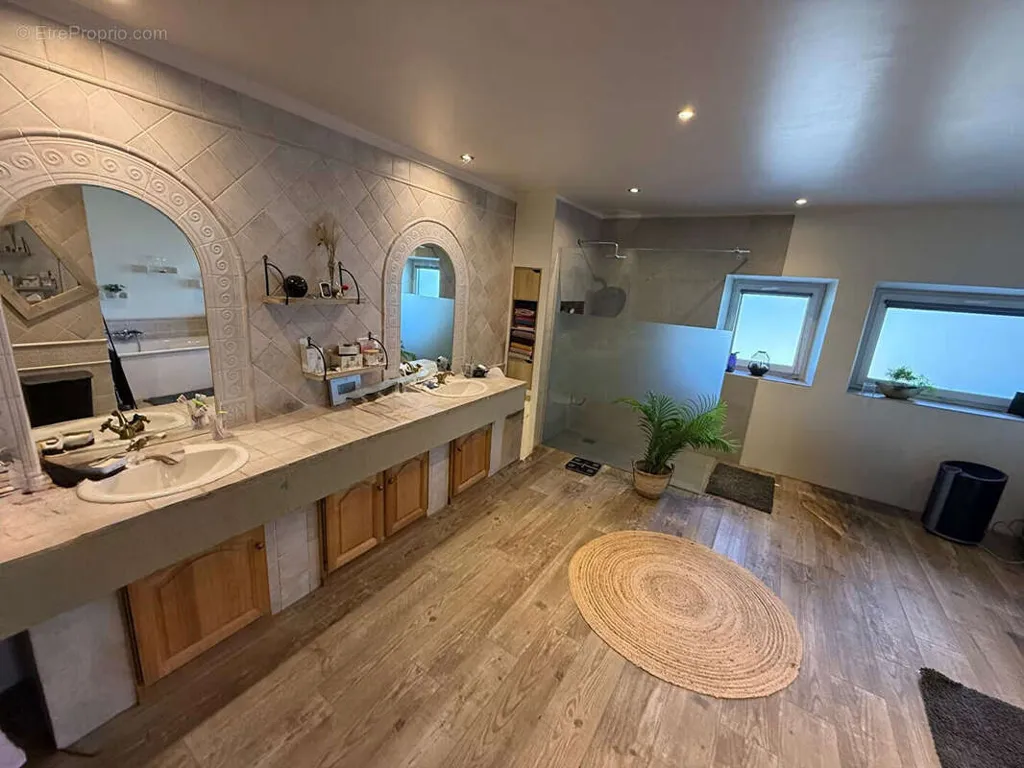 Salles de bain - Moulin Rénové avec Gîte dans les Vosges